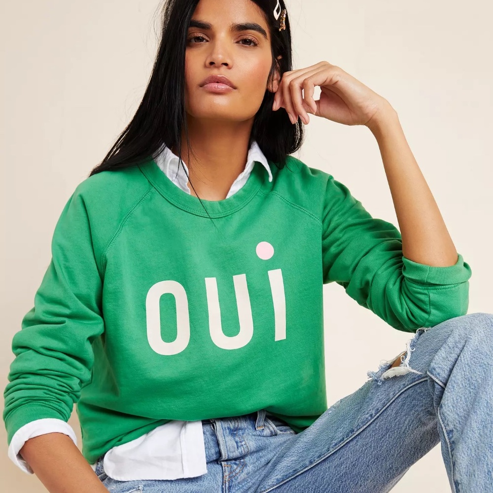 Green 'OUI' Crewneck Sweatshirt - Women's Casual Pullover